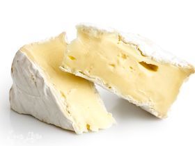 Сыр с плесенью мягкий