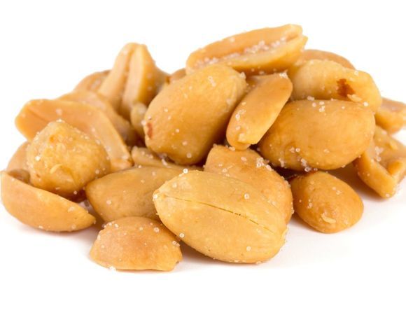 Калорийность и польза жареного и сырого арахиса