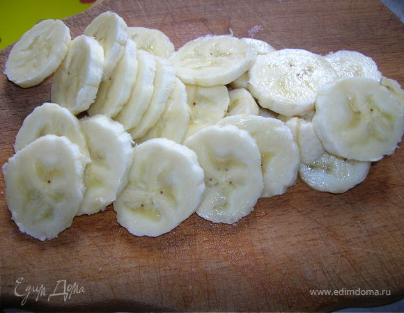 Запеканка творожная с цукатами и бананом