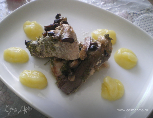 Запечённое рыбное филе "Германское" с картофельно-кабачковым пюре.