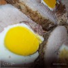 Окорок запеченный со специями и яйцом