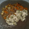 Куриная грудка с зеленым хмели - сунели и гречка с сельдереем и морковью