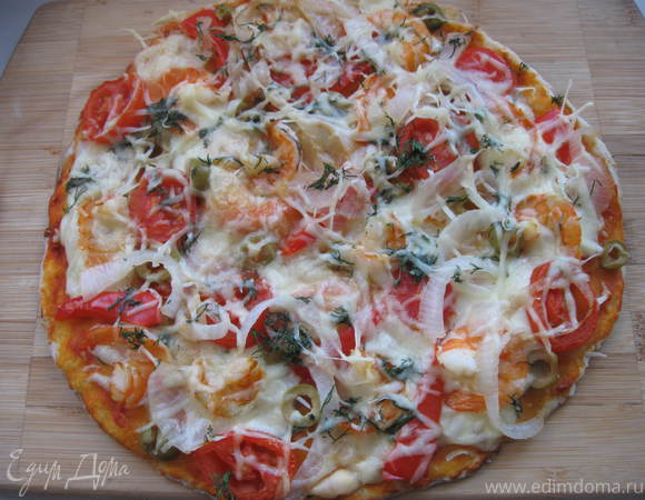 Пицца с творогом и помидорами