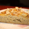 Пирог на кефире с ревенем и ореховой присыпкой