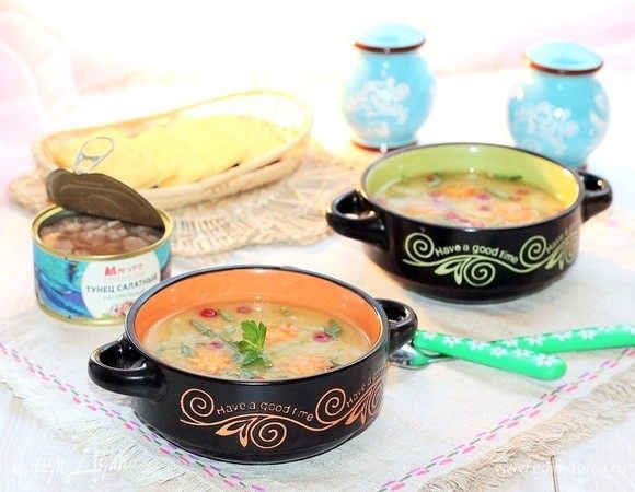 Овощной суп с тунцом и клюквой