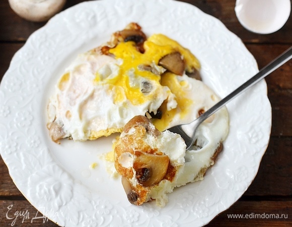 Грибы в сливках, запечёные с яйцом - пошаговый рецепт с фото на Готовим дома