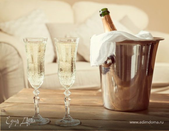 Шампанское: искристый праздник в бокале, история напитка и его виды