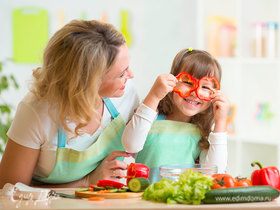 Стоит ли учить ребенка готовить и как это сделать