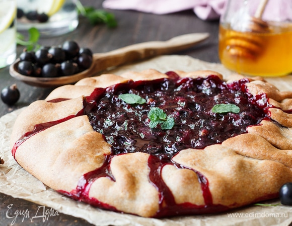 Пирог с черной смородиной и меренгой — рецепт с фото пошагово