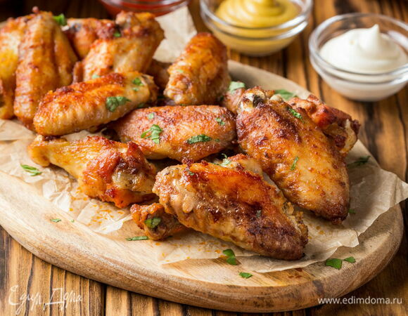Как вкусно приготовить куриные крылышки в духовке: рецепты и секреты