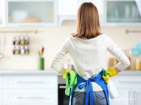 Инфографика: как убрать на кухне за 15 минут
