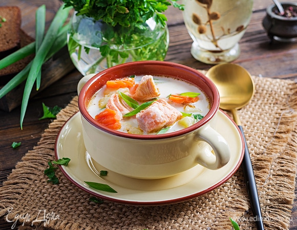 Сливочный крем суп с лососем