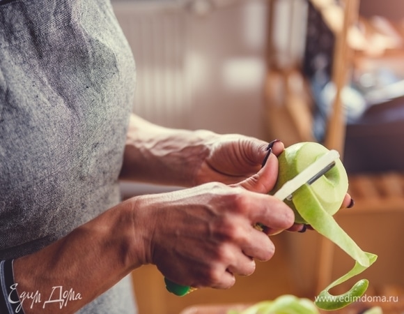 Нутрициолог назвала фрукты, которые можно и нельзя есть с кожурой