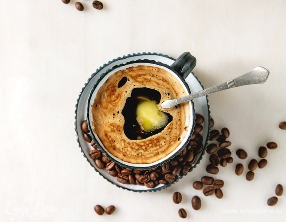 Нейробиолог назвал самую полезную добавку к кофе — благодаря ей усвоятся все антиоксиданты