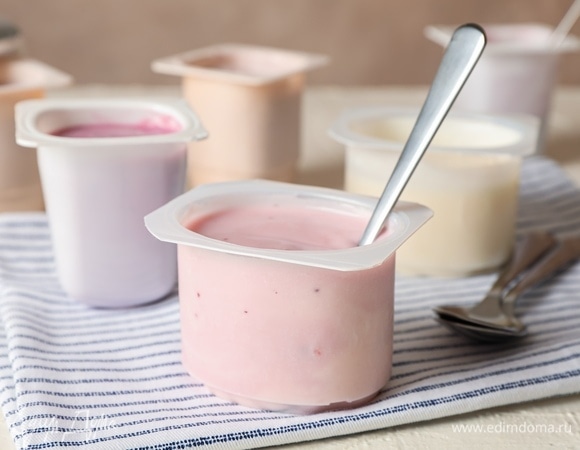 Сохранить витамины, пробиотики и кальций: стало известно, как нужно есть йогурт