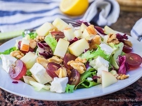 Как сочетать сыр, фрукты и зелень в одном салате — лайфхак от «Едим Дома»