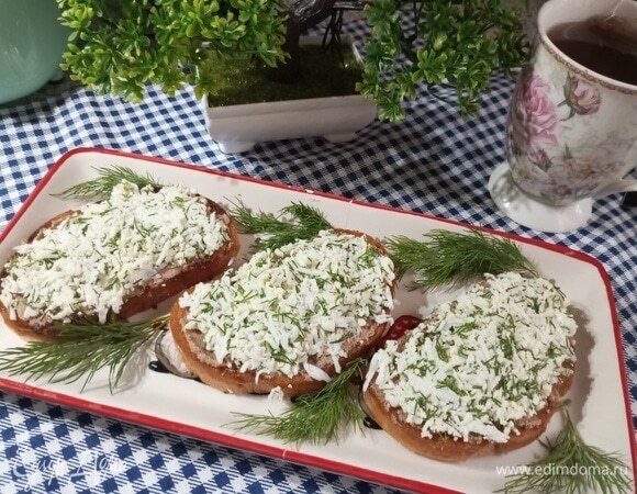 Бутерброды с паштетом и яйцом: готовим без духовки и плиты
