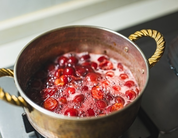 "Непредсказуемые свойства": стало известно, в какой посуде нельзя варить варенье "Непредсказуемые свойства": стало известно, в какой посуде нельзя варить варенье