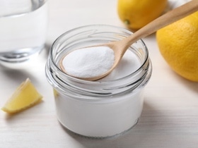 Уксус, но не с содой: из простых продуктов можно приготовить раствор, заменяющий половину бытовой химии Уксус, но не с содой: из простых продуктов можно приготовить раствор, заменяющий половину бытовой химии