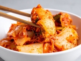 Домашнее кимчи можно делать из белокочанной капусты: нашли рецепт корейской закуски на русский лад Домашнее кимчи можно делать из белокочанной капусты: нашли рецепт корейской закуски на русский лад