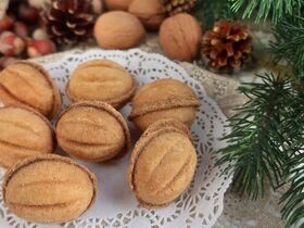 Необычный новогодний рецепт "орешков" взорвал интернет: в рецепте есть красная икра