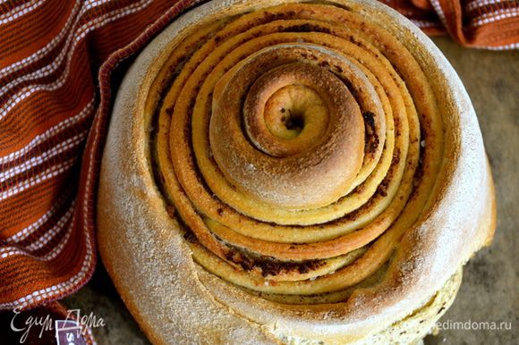 А еще на днях делала чесночный хлеб по рецепту Ларисы http://www.edimdoma.ru/retsepty/52596-chesnochnyy-hleb Очень вкусный и ароматный хлебушек! Делать его одно удовольствие!... Все рекомендую попробовать...