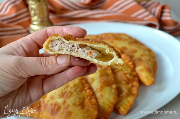 Чебуреки с мясом Чебуреки с сыром и тесто для чебуреков — все секреты приготовления