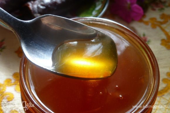 А сливово-тыквенный сироп получается, как мед. Такой же солнечный, ароматный и очень вкусный... Его можно довести до кипения и разлить по стерилизованным банкам, и закатать.