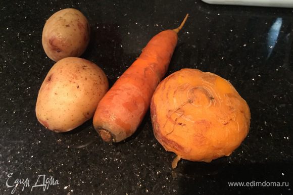 Репу, морковь и картофель заранее отварите.