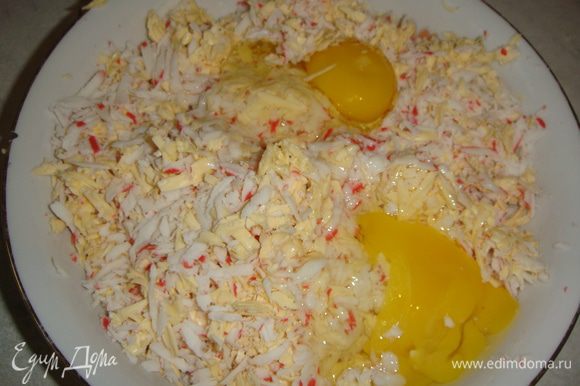 Рецепт крабовых котлет с сыром в запеканке рецепт и Крабовые палочки фаршированные сыром, чесноком и яйцом, рецепт с пошаговым фото