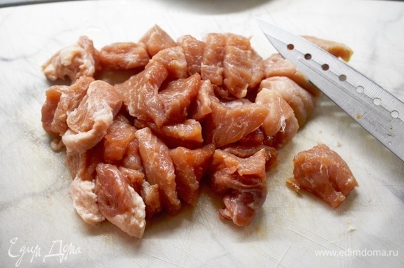 Свинина тушеная с грибами и помидорами в мультиварке: рецепт с фото