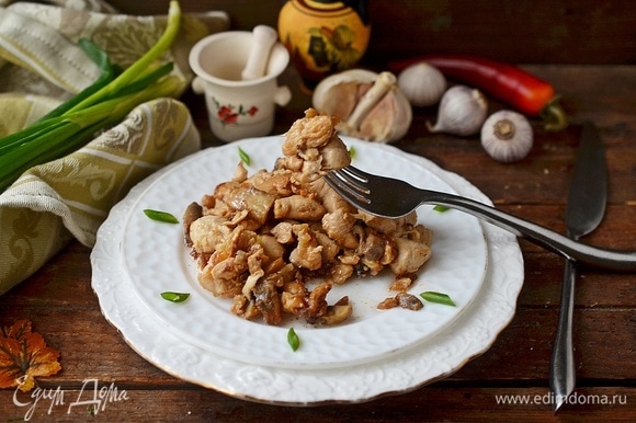 Свинина с грибами в сливочном соусе — рецепт с фото пошагово