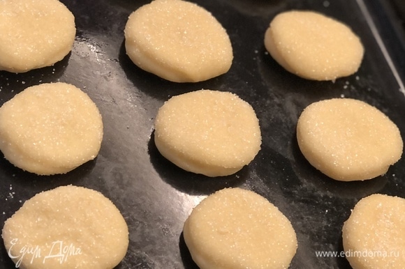 Песочное печенье на сметане, пошаговый рецепт на ккал, фото, ингредиенты - Марина Филиппова