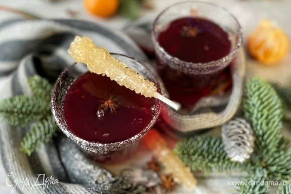 Новогодние напитки для всей семьи: 9 способов приготовления безалкогольного глинтвейна