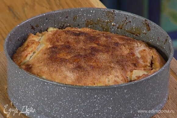 Выпекать в разогретой духовке 40 минут.