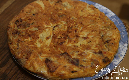 Рецепт Тортилья с колбасками, картофелем и луком