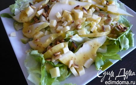 Рецепт Салат из кедровых орешков, сыра и груш