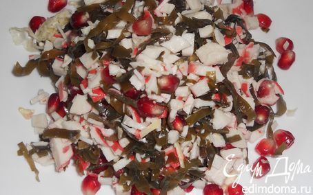 Рецепт Салат из морской капусты, крабовых палочек и граната