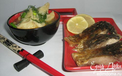 Рецепт Рыбный суп с пельменями из креветок.