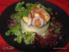 Салат из Авокадо и Крабов с Печеным Перцем