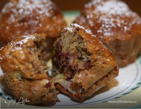 Медовые маффины с финиками и бананами