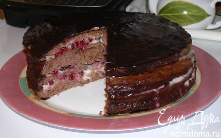 Рецепт Шоколадный торт с брусникой