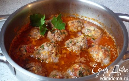Рецепт Мясные тефтели с шампиньонами в томатном соусе