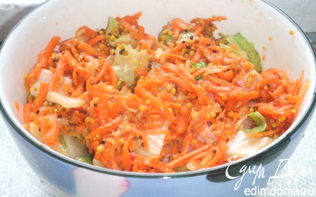 Рецепт Витаминный салат из моркови и яблок