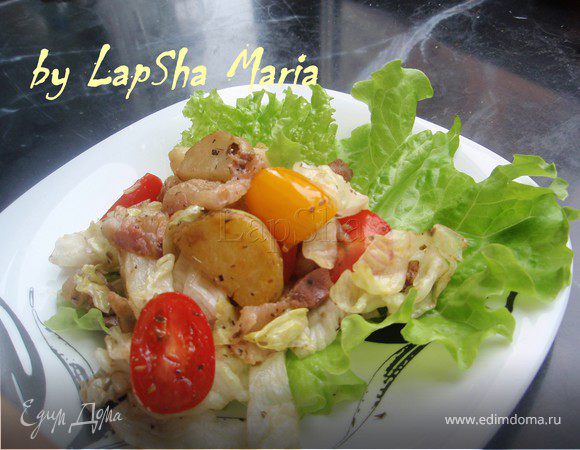 Теплый салат с панчеттой, картофелем и помидорами черри