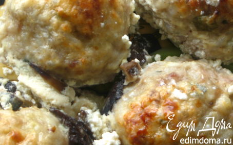 Рецепт Нежнейшие тефтели с овощами под сметанно-грибным соусом