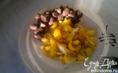 Рецепт Куриное сердце в хмели сунели + яичные макароны и острый Болгарский перец.