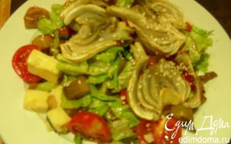 Рецепт Салат из жареных овощей с сыром и кунжутом