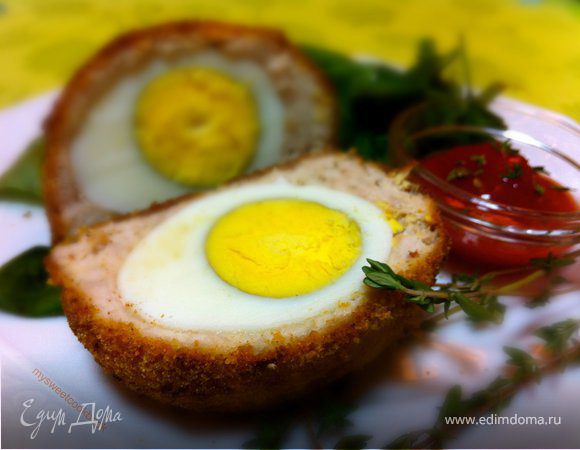 Вкусные котлеты с яйцом внутри: рецепт по шагам