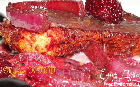 Рецепт Утиная грудка в луково-карамельном соусе с ягодами